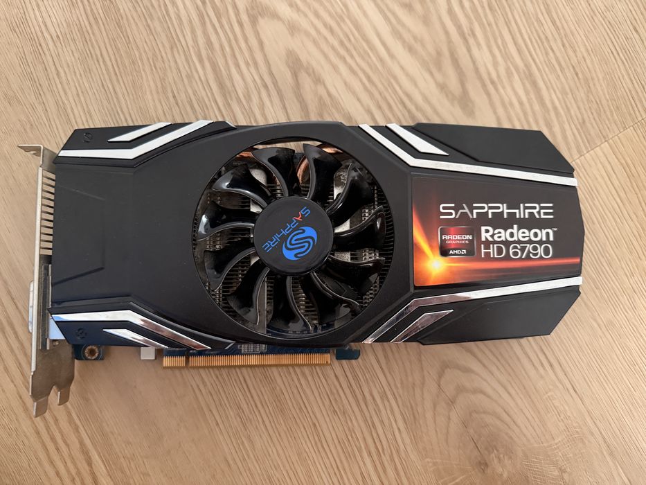 Placa Video Radeon HD 6790 1GB GDDR5