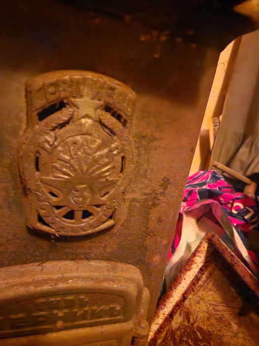 Печка антика твърдо гориво