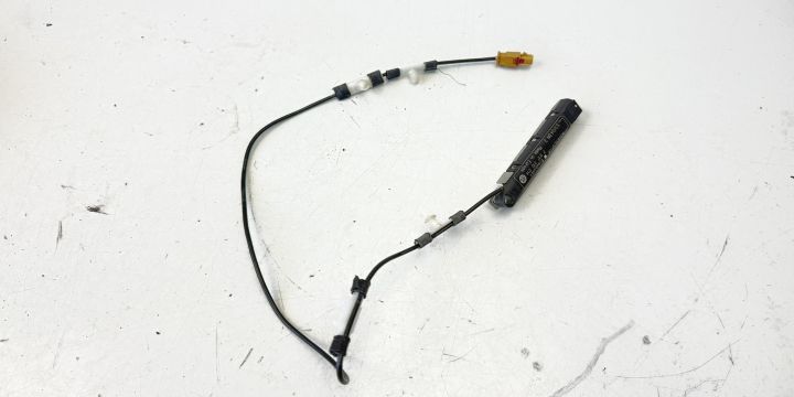 Antena radio stanga 1K6035577R Volkswagen VW Golf a 5-a generatie