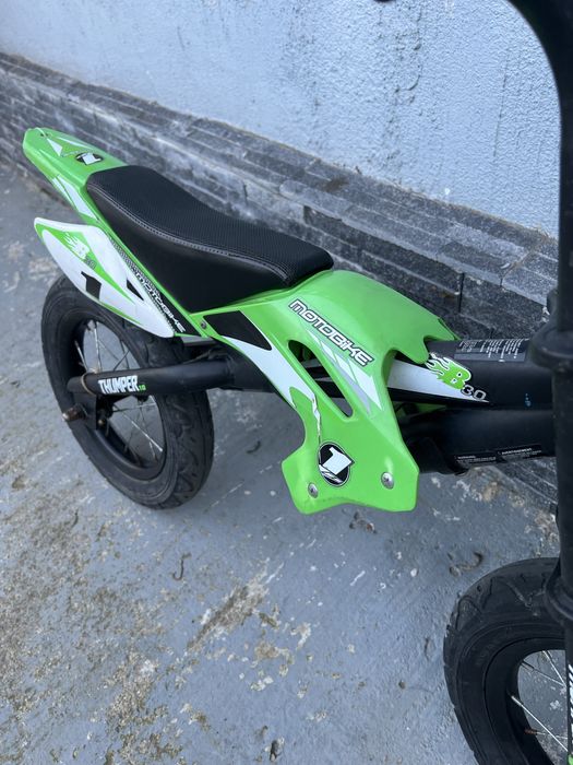 Bicicleta echilibru tip moto