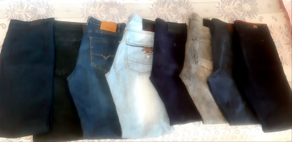 Продам брюки, джинсы на мальчика.