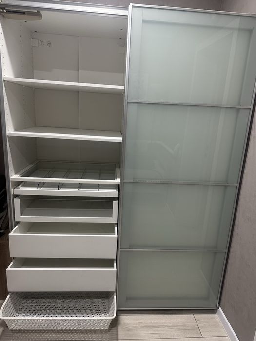 Продам шкаф Икея