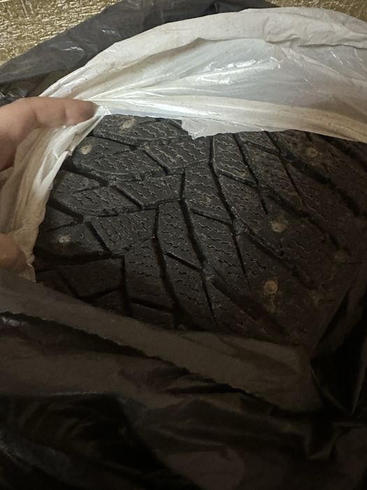 Продам резину.