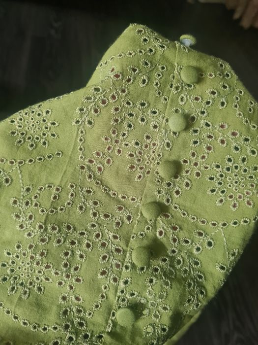 Pantaloni și  maieu dama mar 38/42 noi fără eticheta la 80 lei ambele
