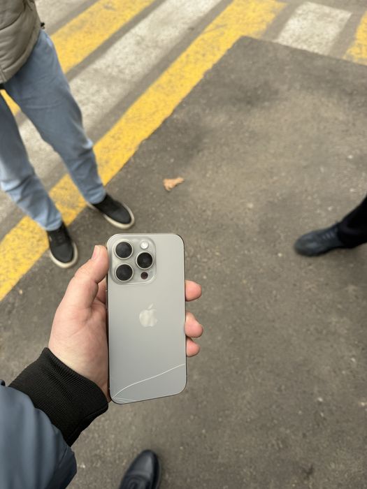 iphone 15 pro karopka bor