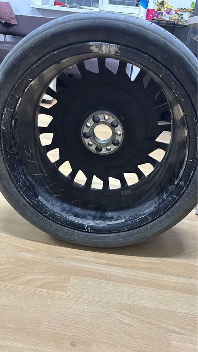 Диски с резиной R20 титанки
