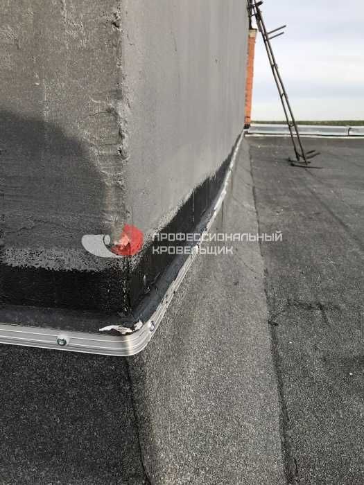 Рейка прижимная - планка для кровли 2м (Россия)