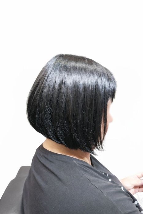 Услуги парикмахера и мастера маникюра