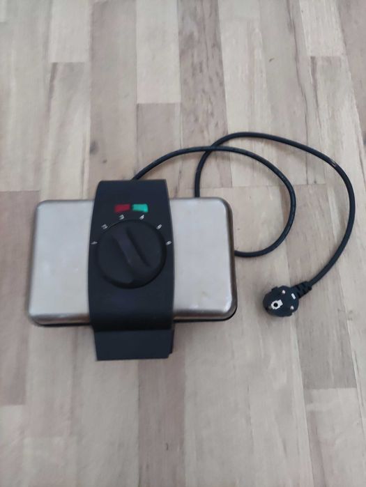 Гофретник  1000W немски ТСМ