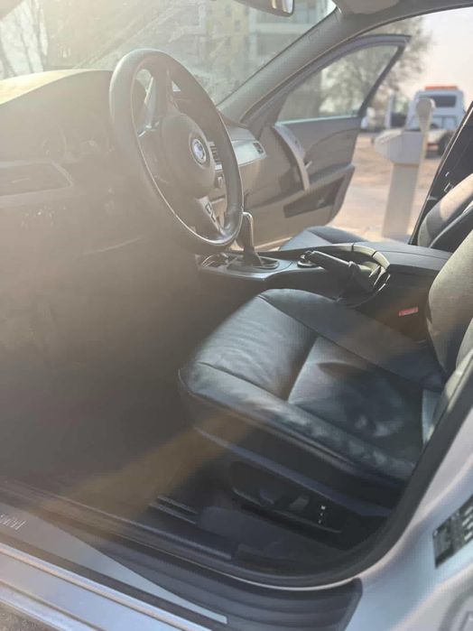 BMW 523 I E60 На части!!