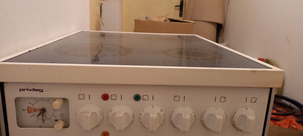 Готварска печка привилег със керамичен плот