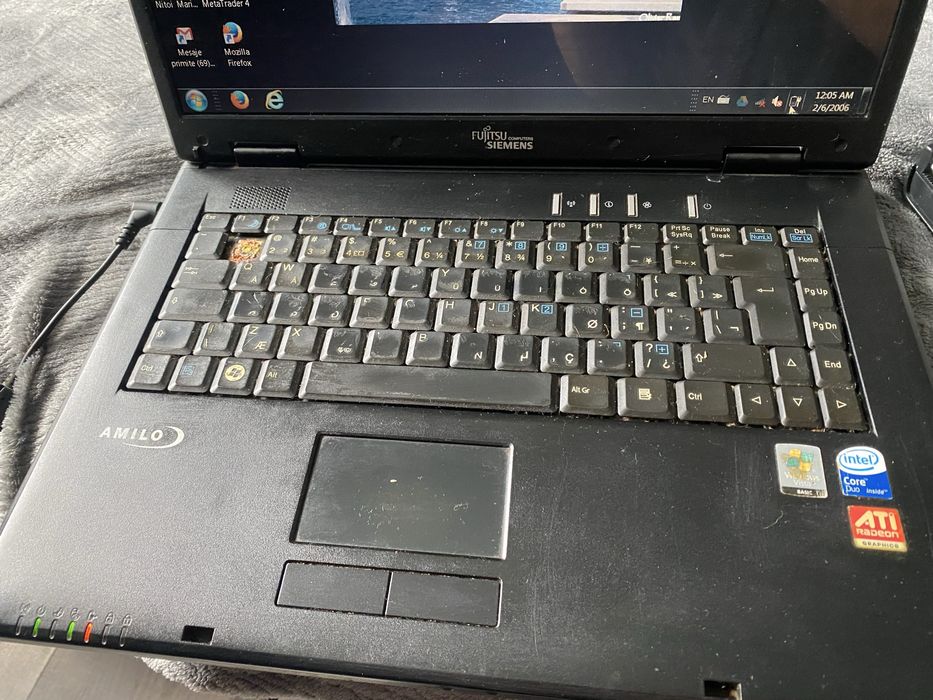 Laptop pentru piese