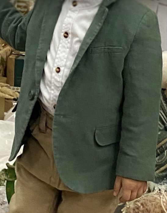 Продавам детско сако HM 104 размер