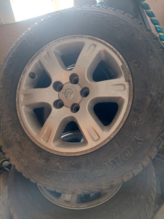 Диски 16" оригинал от Тойота