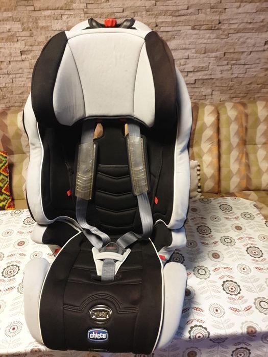Автомобилно детско столче CHICCO  NEPTUNE  9-25кг.