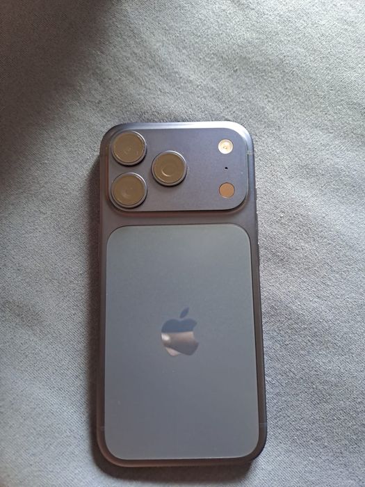 Iphone 17 pro новый