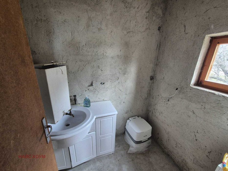 Продава се Къща в с. Мало Бучино, Област София-град - 145 кв.м за 985 €/кв.м - Снимка #12