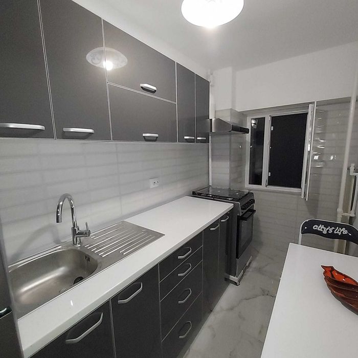 Proprietar, inchiriez garsoniera 42 mp bucuresti, zona 13 Septembrie - Razoare
