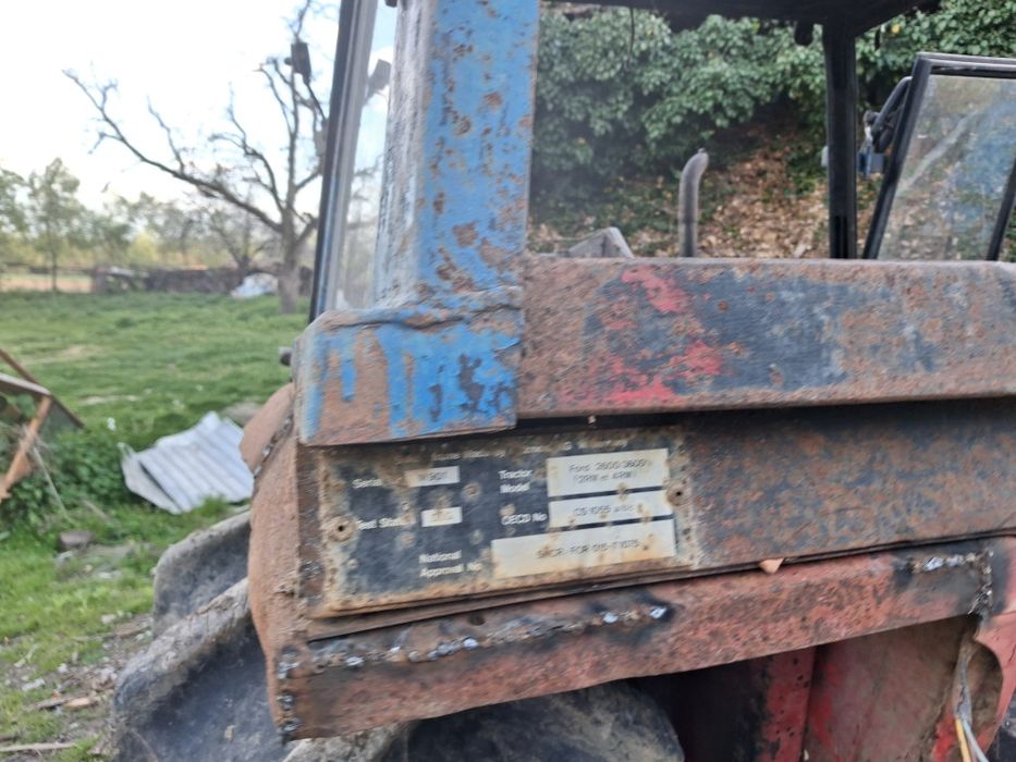 cabina tractor .cu 2 usi