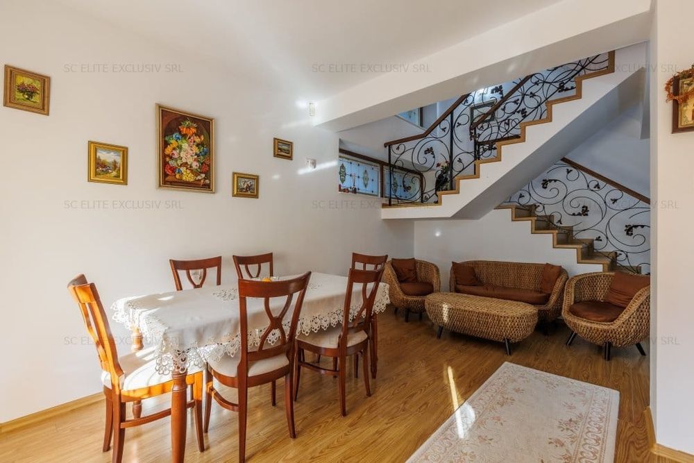 Vilă foarte frumoasă aproape de lac, direct proprietar