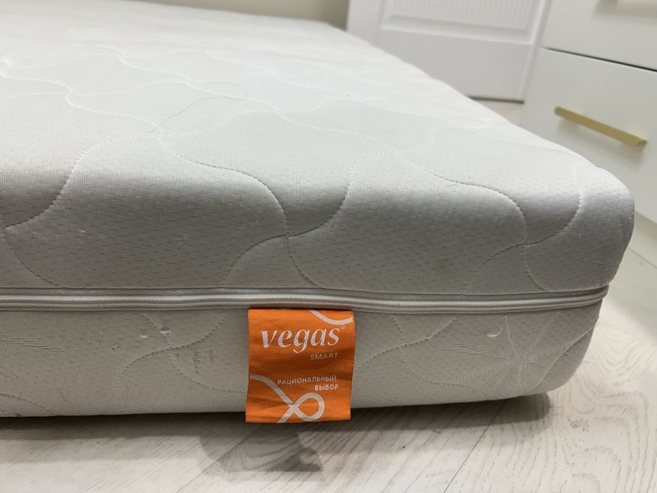 Матрас 180/200/20