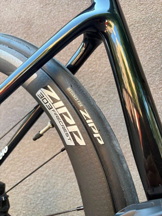 Cursieră Full Carbon Cervelo Caledonia SRAM AXS 12 Viteze