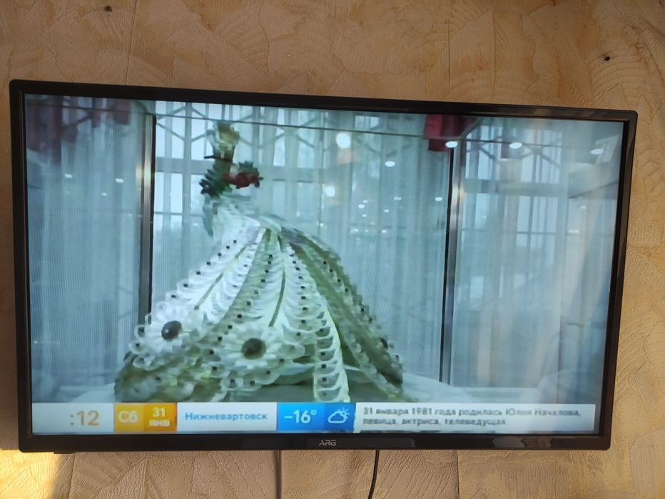 Продам телевизор смарт