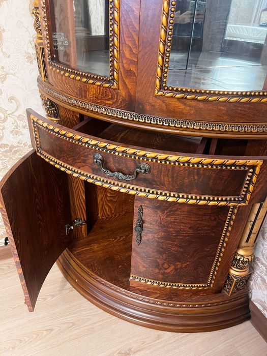 Продам гарнитур в гостиную