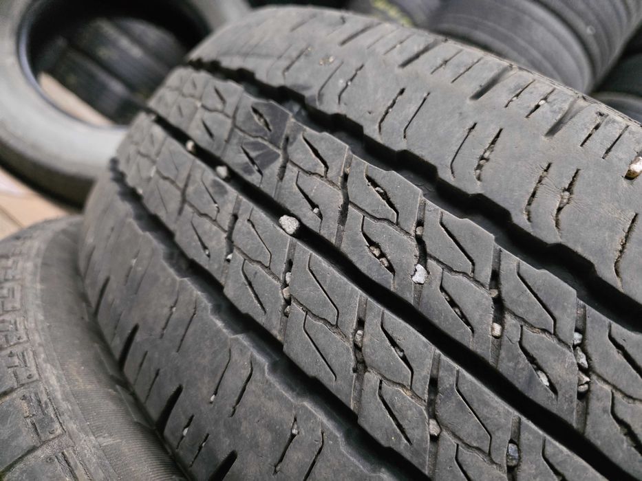 2бр Летни гуми за бус 225 70 15 С - Sailun