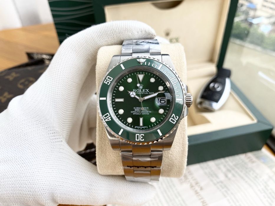 Часовник Rolex Submariner Hulk