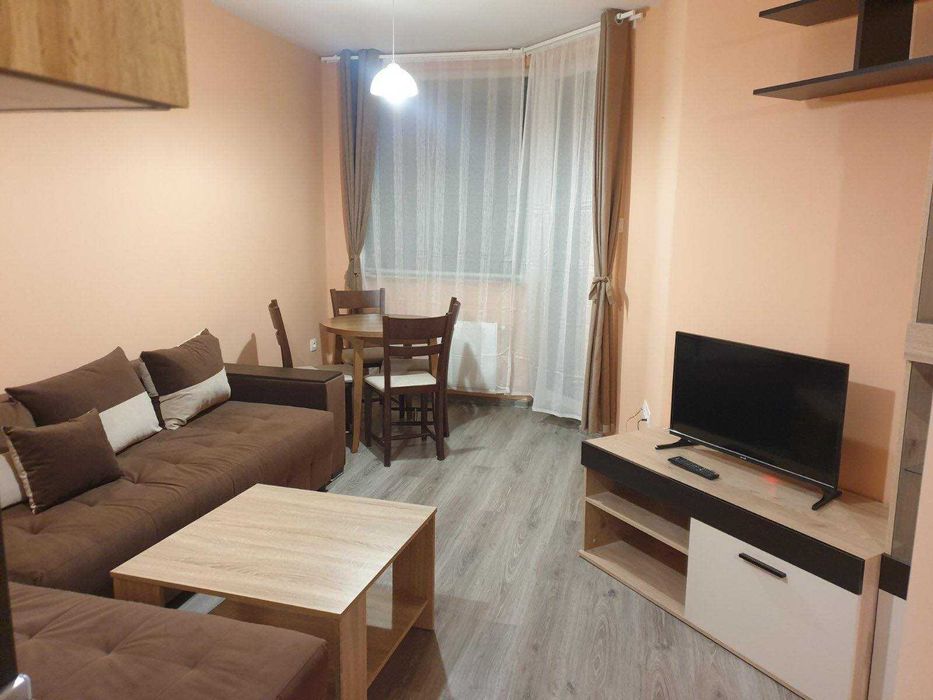 Дава се под наем Двустаен апартамент в София, Младост 4 - 68 кв.м за 648.21 € - Снимка #1