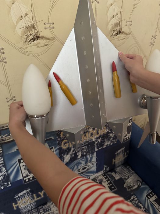 Люстра самолет идеальное состояние