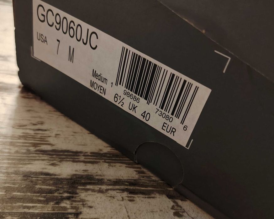 New Balance Дамски маратонки GC9060JC - 40 номер !!!