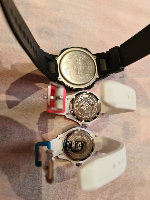 Set 2 bucati Ice watch turcoaz și roz,superbe,ca noi,+cadou skmei 1068