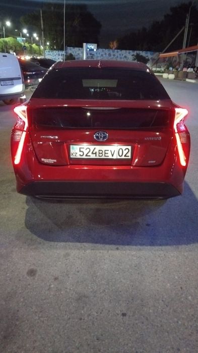 Продам Toyota Prius