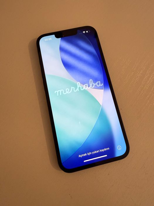 Продам iPhone 13