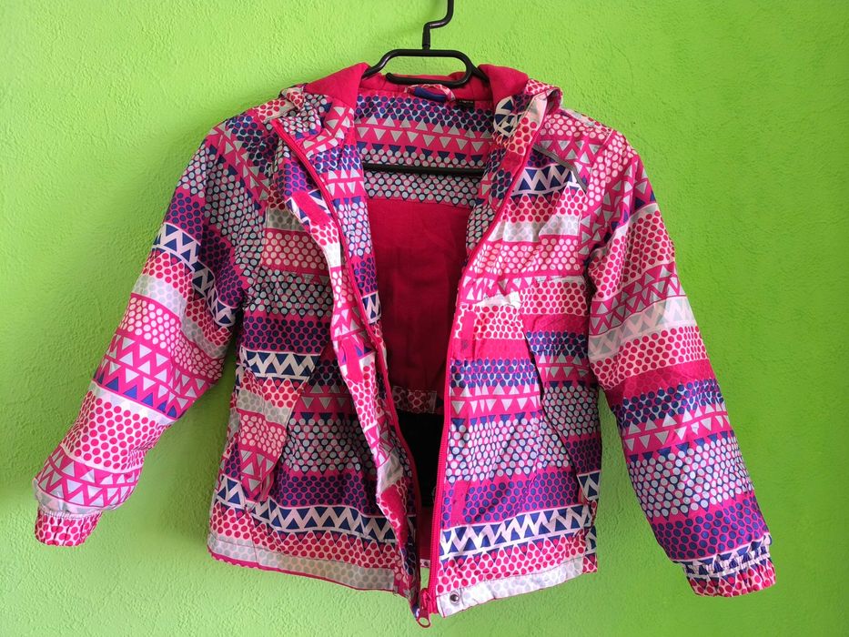 Детски якета и гащеризон за момиче