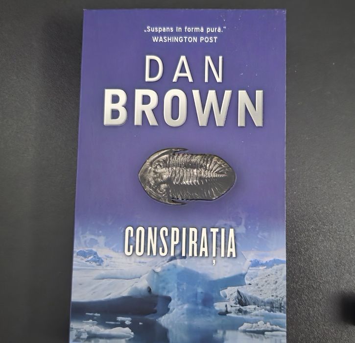 DAN BROWN, Conspirația