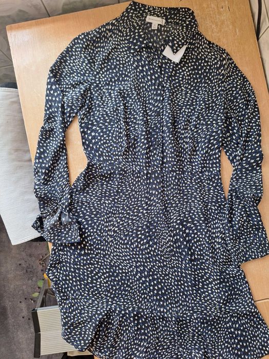 Rochie nouă, mărimea 10, marca Warehouse