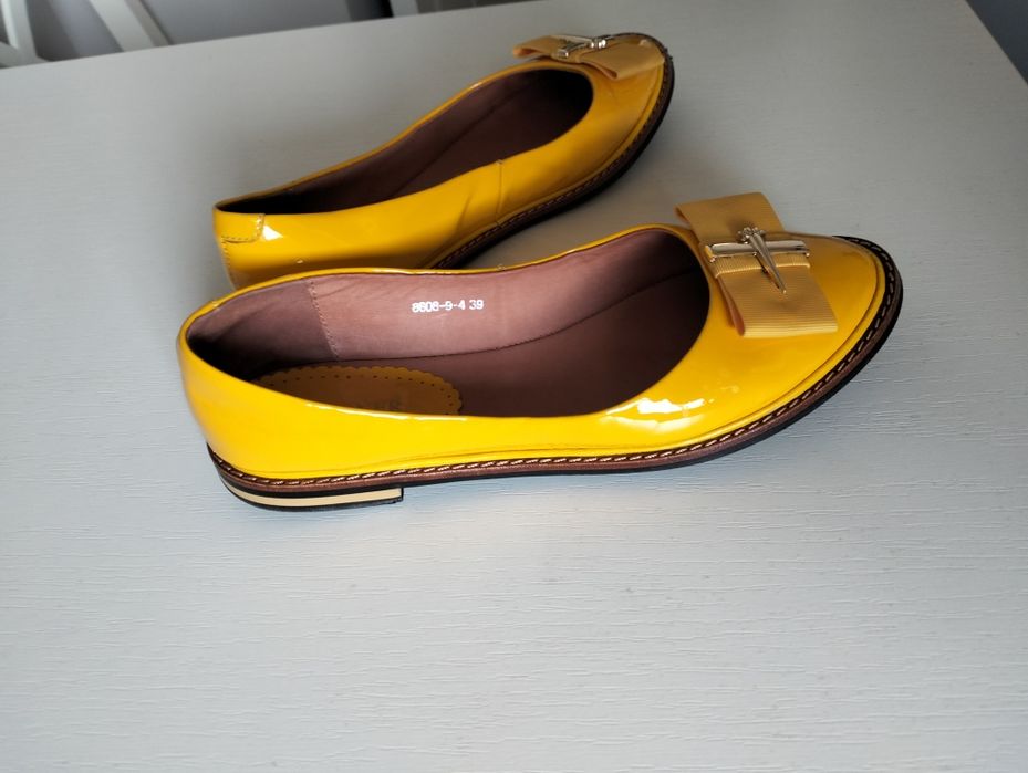 Балетки кожаные .