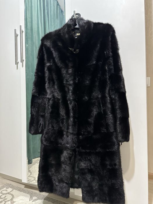 Продам норковую шубу  4в1 в новом состоянии