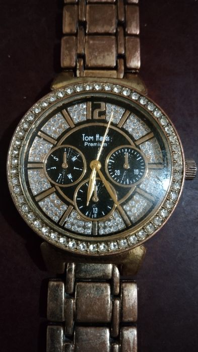 Часы женские на ходу.