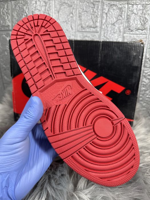 Nike Air Jordan 1 High Chicago