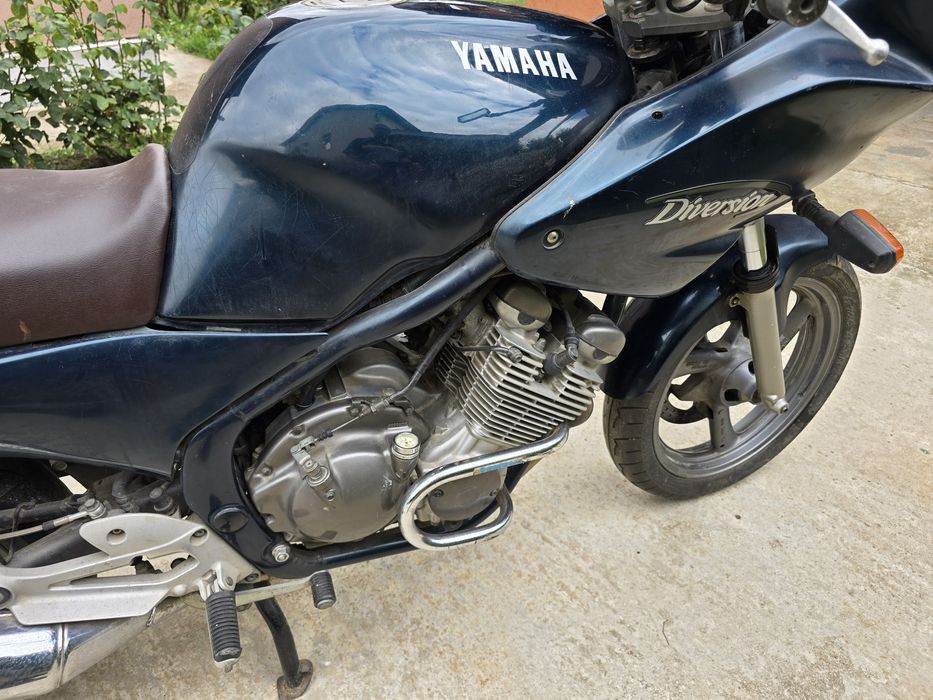 Motocicletă Yamaha Diversion 600cc