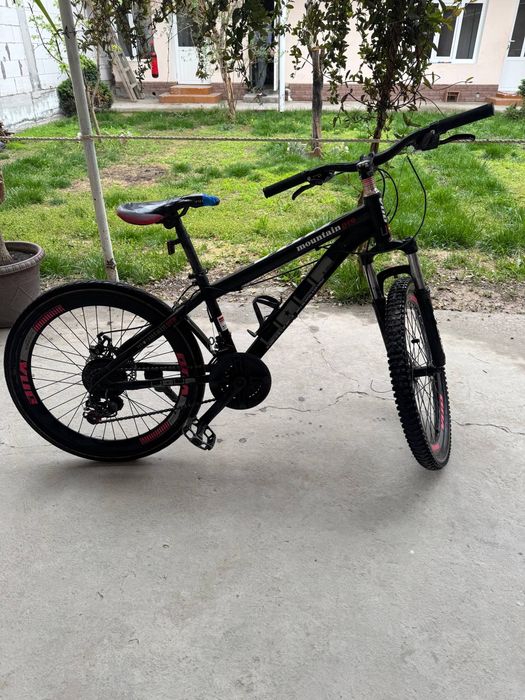 Продаю велик 24 размера требует немного работы