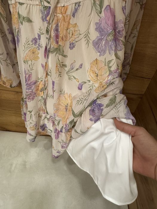 Рокля на  RESERVED нова