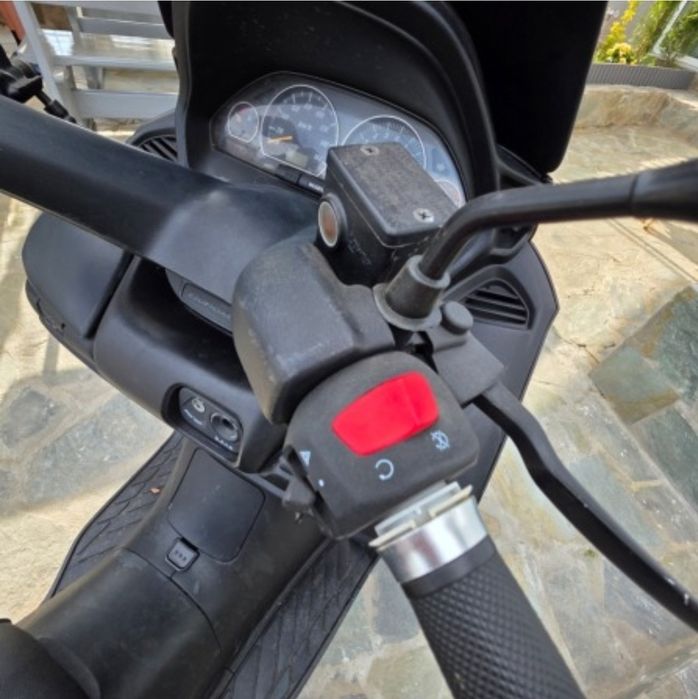 Suzuki Burgman 400 кубика