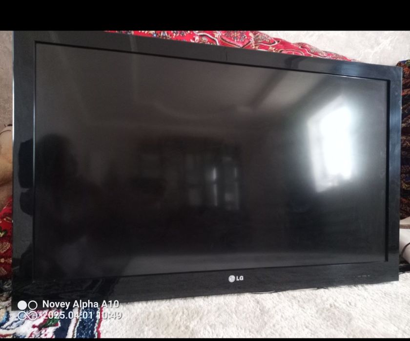 телевизор LG хорошем состоянии