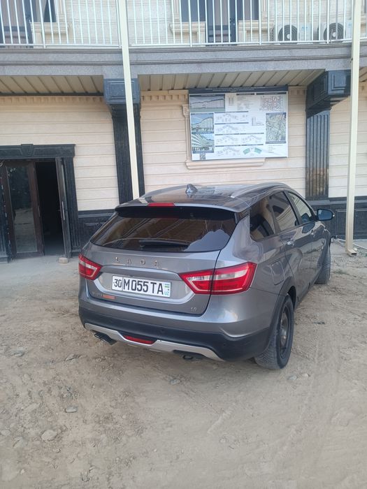 Лада Веста кросс