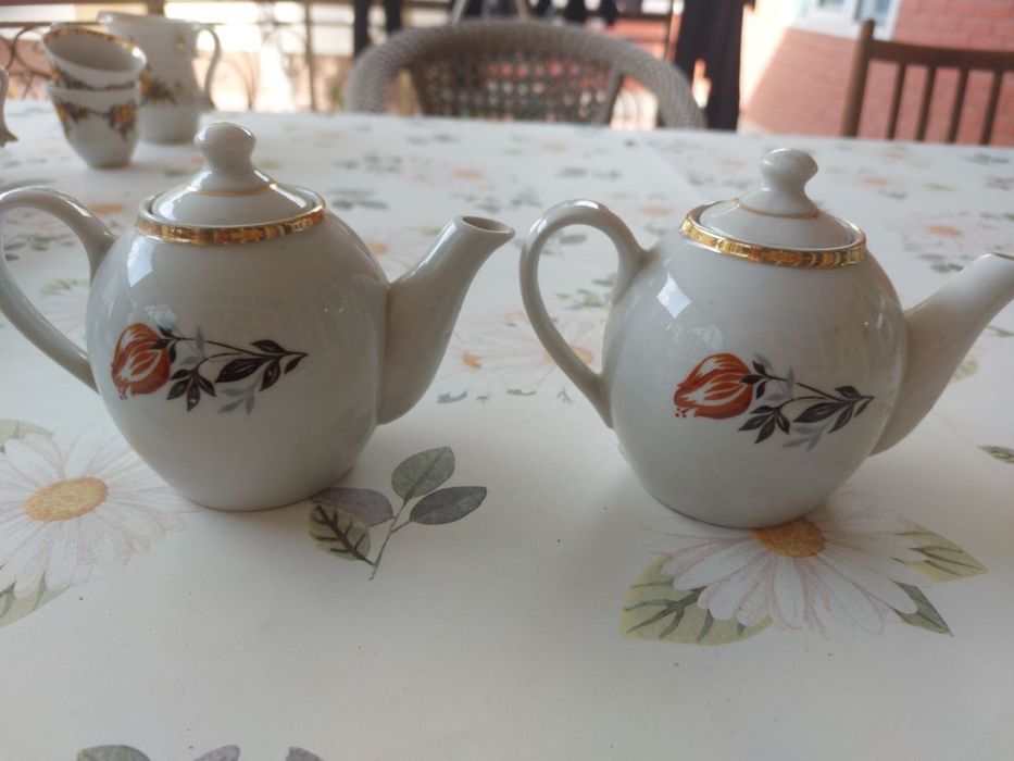 Продается сервиз и хрусталь